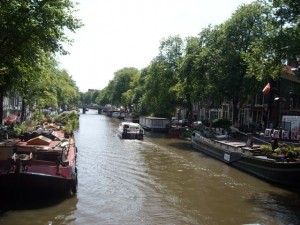 ams-canal031
